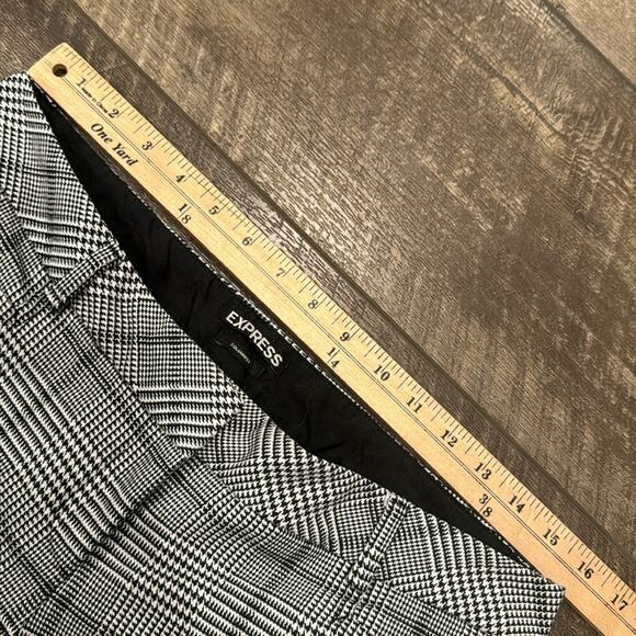 Express Women's Columnist Houndstooth Capris Pants Size 8 - Picture 5 of 7